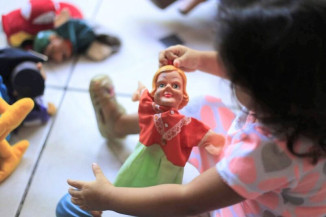 O serviço de acolhimento em “Família Acolhedora” ocorre em residências familiares inseridas nas comunidades do município de Dourados e atenderá crianças e adolescentes afastados do convívio familiar por meio de medida protetiva judicial - Foto: Divulgação