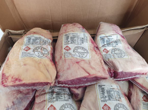 Homem é flagrado tentando furtar carnes nobres em supermercado