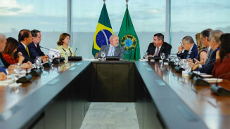 Lula e Riedel assinaram autorização do empréstimo nesta semana. (Foto: Ricardo Stuckert, PR)