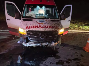 Motorista dorme ao volante em ambulância que levava gestante entubada