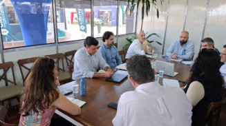 Membros do governo, da empresa Visiona Tecnologia Espacial e do Google (Foto: Divulgação ms.gov.br)