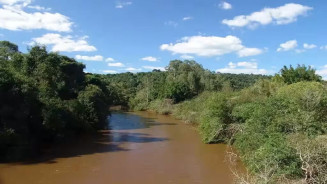 Homem morre afogado ao tentar soltar rede de pesca em Ribas do Rio Pardo