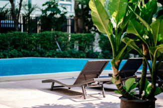 Como encontrar uma casa com piscina para alugar para temporadas de férias?
