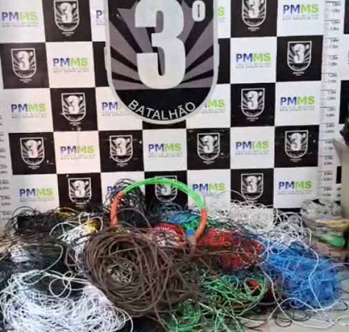 Fiação apreendida pela Polícia Militar - Foto: PMMS
