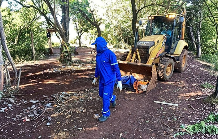 Ações de limpeza dentro do mutirão de combate à Chikungunya já recolheu 250 toneladas de resíduos sólidos das aldeias Bororó e Jaguapiru- Foto: Divulgação/ Assecom