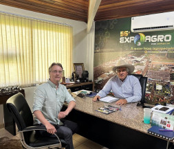 Gino Ferreira recebeu Promotor de Justiça Ricardo Rotunno no Sindicato Rural (foto – divulgação)