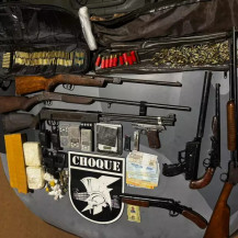 Drogas e armas apreendidos pela polícia - Foto: PMMS