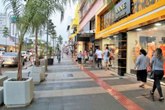 As pendências financeiras ligadas a bancos e cartões de crédito representam 29% do total de débitos em Mato Grosso do Sul. - Foto: Fecomércio
