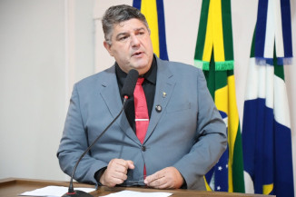 Vereador Rogério Yuri durante sessão na Câmara. Foto: F.Grott