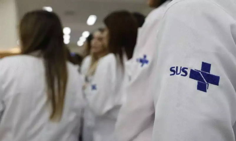 Profissionais de saúde que atendem pelo SUS. (Foto: Fernando Frazão/Agência Brasil)
