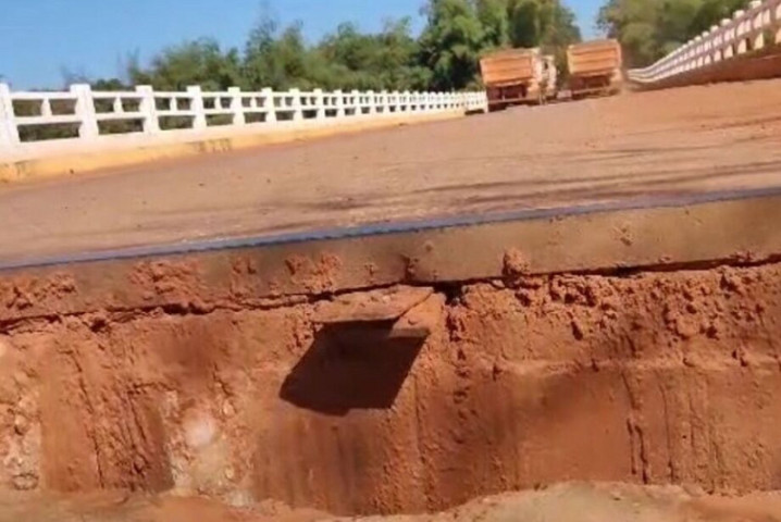 Degrau em um das extremidades da ponte chegou a ser de 48 centímetros e carros de passeio chegaram a sofrer acidentes no chamado quilômetro 21