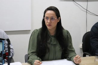 Secretária municipal de Fazenda, Suelen Nunes Venâncio, destaca as vantagens do “Desenrola Tributos” para os contribuintes de Dourados – Foto: A. Frota