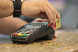 STJ mantém condenação de comerciantes por reter cartões e benefícios de indígenas