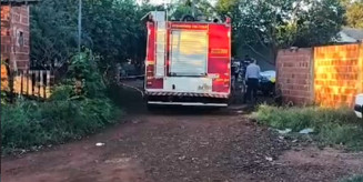 Incêndio ocorreu em casa aos fundos de um terreno na vila São Braz