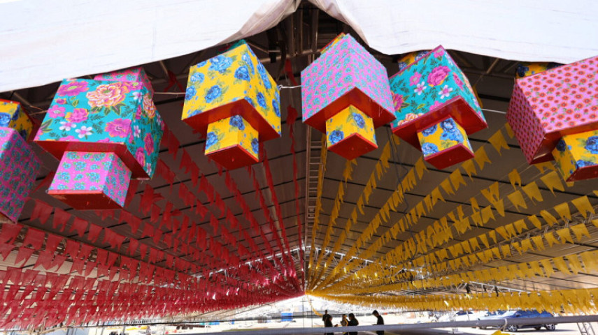 Mega estrutura está sendo preparada para receber milhares de pessoas em três dias de festa- Foto: A. Frota