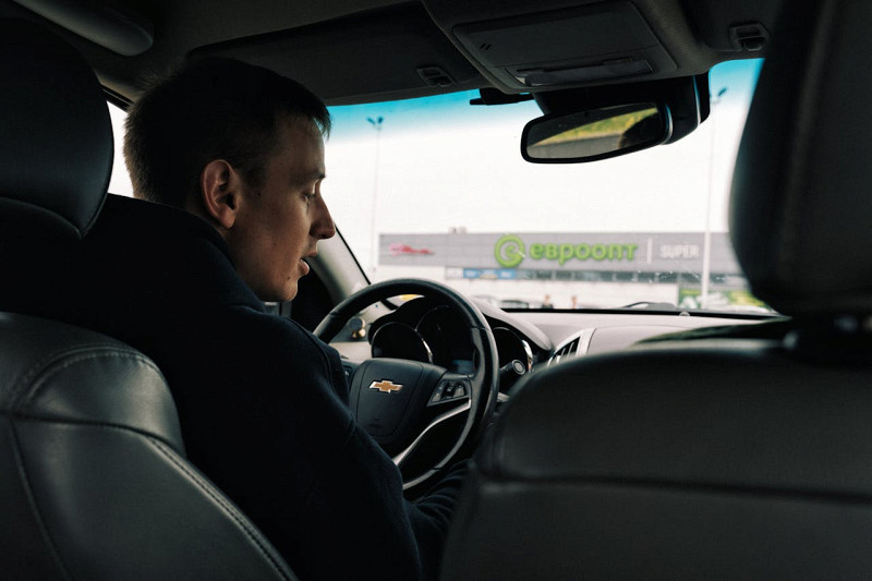 O que o motorista que viajará nos feriados precisa revisar no carro ...