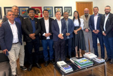 Vereadores de Ponta Porã pediram mais segurança na fronteira ao secretário de estado de segurança, Carlos Videira - Foto: Câmara de Ponta Porã