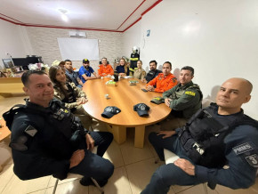 Reunião na sede do 2º Grupamento de Bombeiros Militar definiu o trajeto da 7ª Meia Maratona do Fogo de Dourados. Divulgação/Assecom