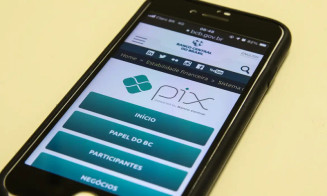 Pix por aproximação passa a mostrar saldo e limite antes do pagamento