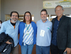 Natal Ortega, Marina Ricardo (superint. MDA-MS), Milton Padovan (pesq. Emprapa) e o vereador Elias Ishy durante o evento (Foto: Assessoria/CMD)