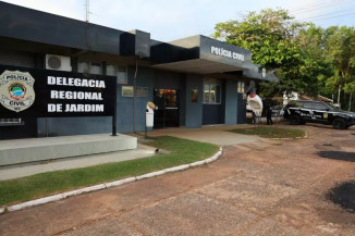 Homem denunciado por importunação contra criança morre após confronto com policiais