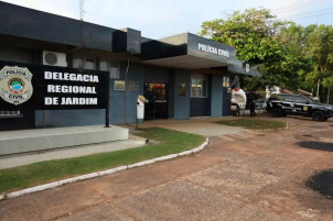 Homem denunciado por importunação contra criança morre após confronto com policiais