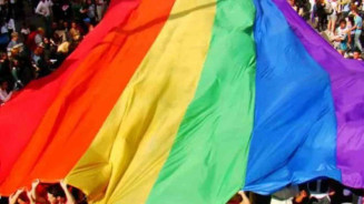 Estado publica plano com metas para ampliar direitos e combater violência contra população LGBTQIA+