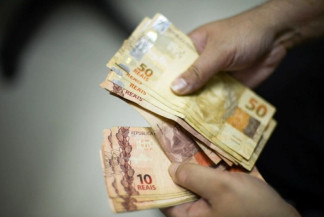 Nota MS Premiada sorteia R$ 300 mil nesta terça-feira para consumidores que informaram CPF na nota