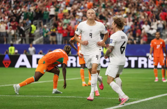 Erling Haaland artilheiro da noruega comemorando o gol marcado contra a Costa do Marfim (Foto: Divulgação / FIFA)