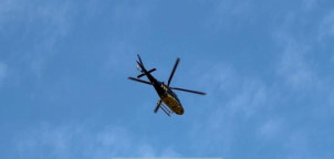 Helicópetero sobrevoa ruas de Dourados