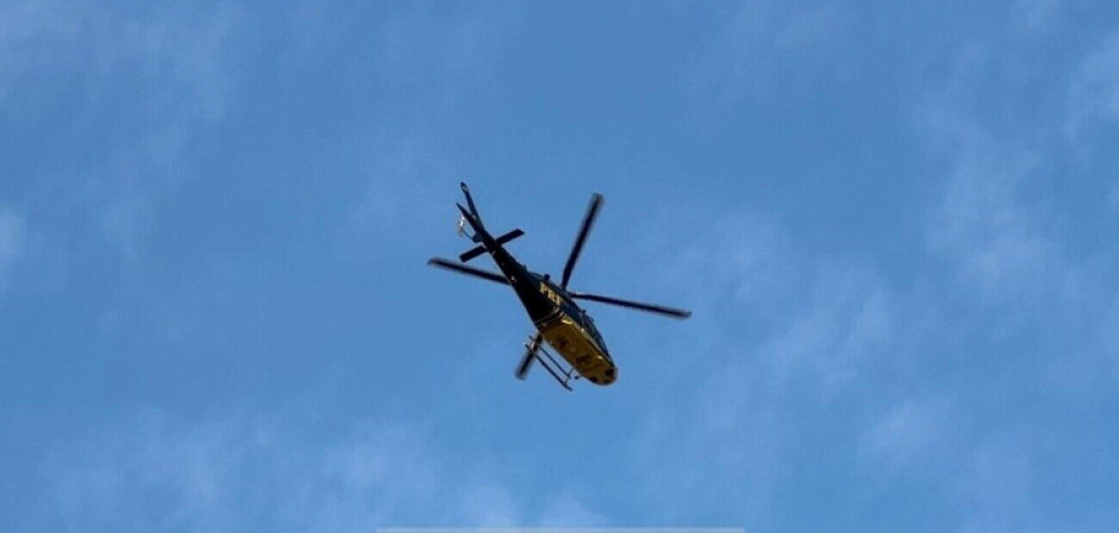 Helicópetero sobrevoa ruas de Dourados