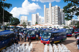 Mato Grosso do Sul recebe veículos e unidades móveis de saúde