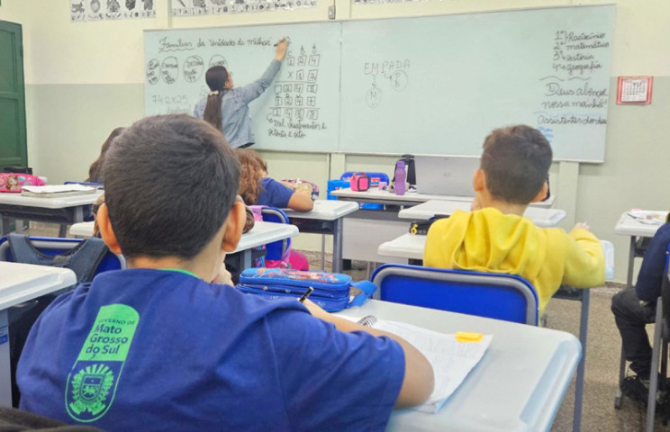 Concurso para educadores da rede estadual de MS pode ocorrer ainda este ano - Foto: SES