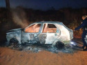 Veículo totalmente queimado foi encontrado horas após a execução, em estrada na fronteira com o Paraguai. (Foto: divulgação)