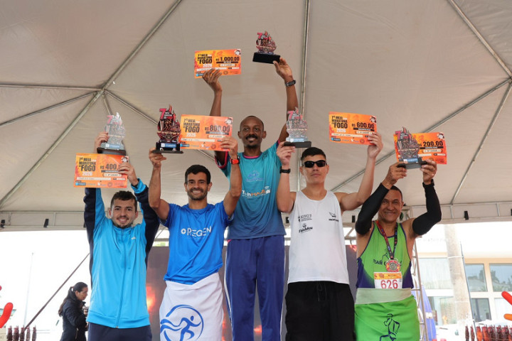 Rodrigo Sobral é bicampeão na categoria 21km da prova realizada neste domingo em Dourados – Fotos: A. Frota