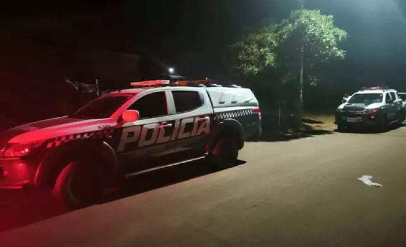 Polícia Militar no local do crime (Foto: Chapadão 360)