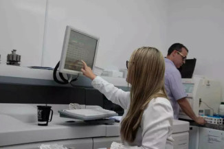 Profissionais trabalhando em unidade de saúde de Naviraí (Foto: Divulgação)