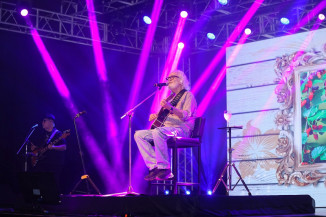 Show de Renato Teixeira marca 37 anos da Sicredi e arrecada recursos para Hospital de Amor de Dourados