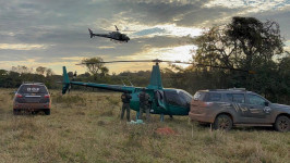 Helicóptero com quase 346 kg de cocaína é interceptado após perseguição aérea em MS