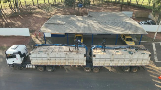 Carga de 800 caixas de cigarros de origem paraguaia. (Divulgação, BPMRv)