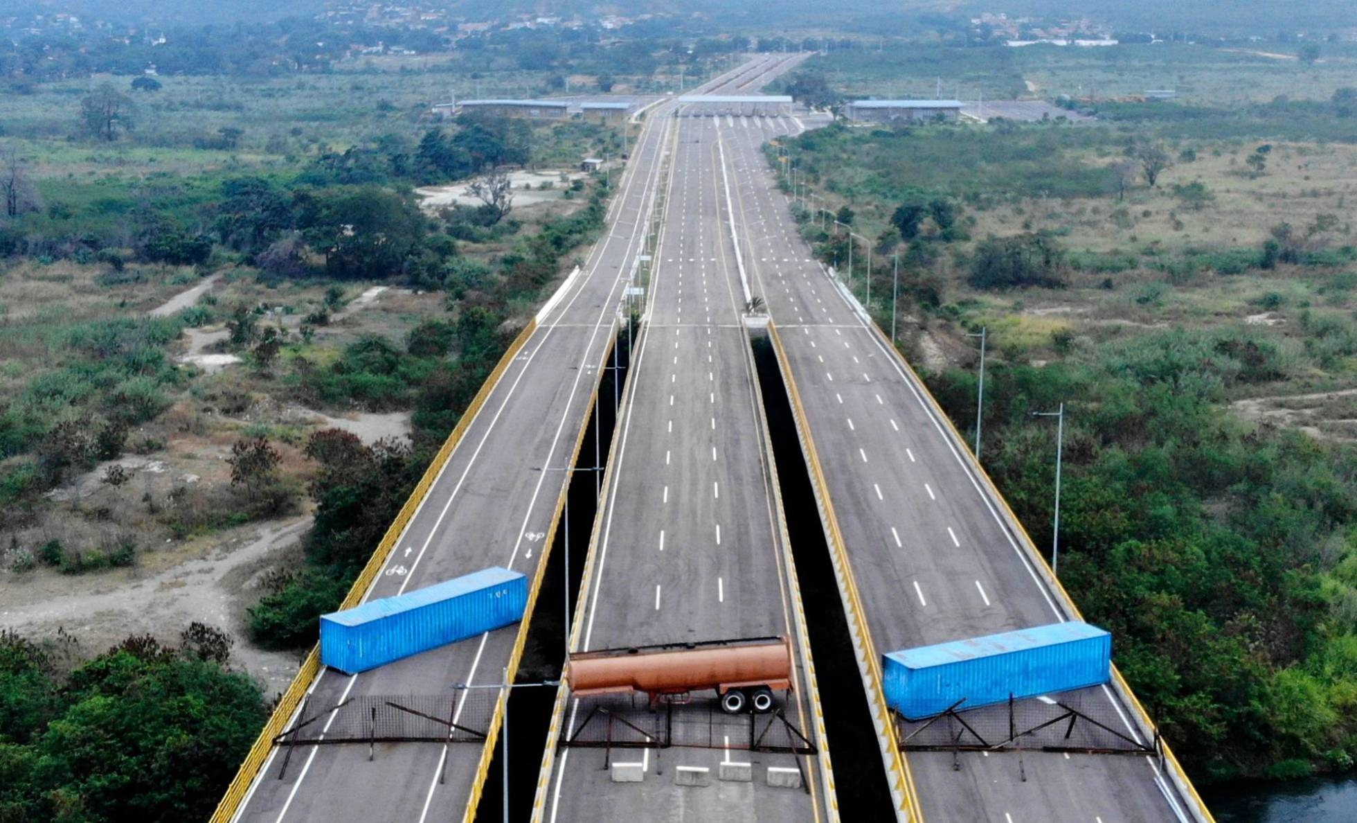 Venezuela: pontes bloqueadas e conflitos na Assembléia