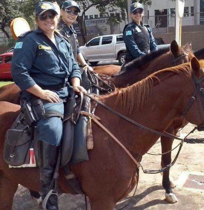 Neide integra a minoria feminina na Polícia Militar